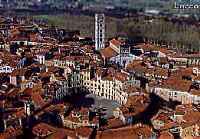 Lucca Tuscany Italy Tourist Information here for all tourists - there's more to discover here than can come in a guidebook!