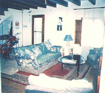 Main living room of cottage to buy in Mallorca